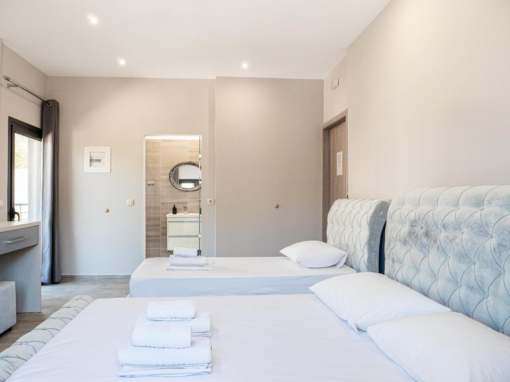 Hotel Endless Blue Himara Exterior foto