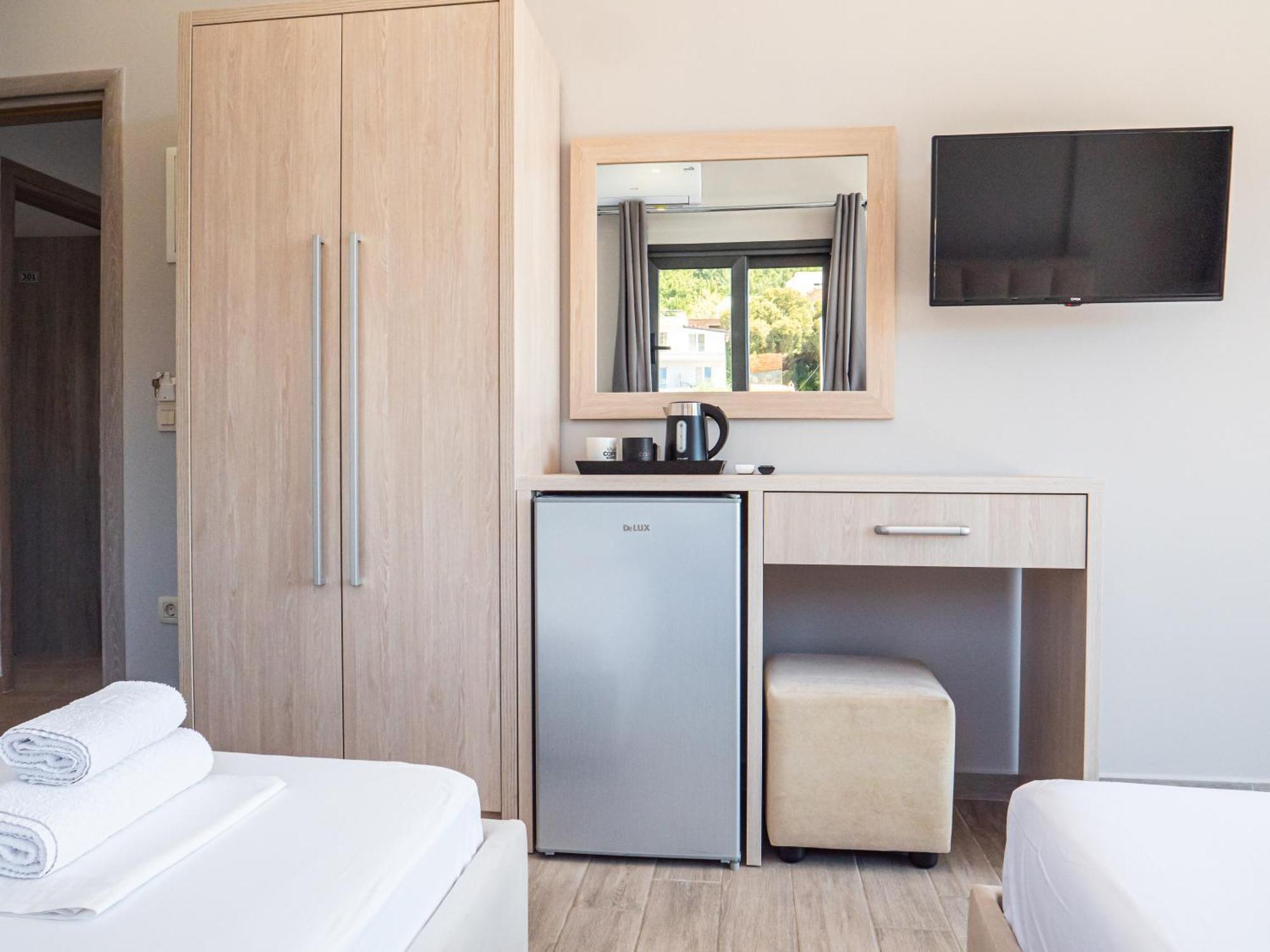 Hotel Endless Blue Himara Exterior foto
